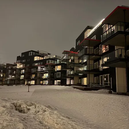 Cozy And 3 Bedroom Apartment