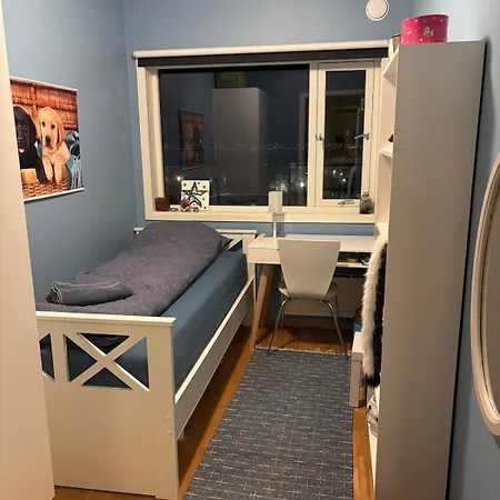 Cozy And 3 Bedroom Apartment Tromso