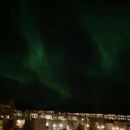 Cozy And 3 Bedroom アパート