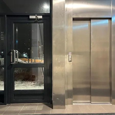 Cozy And 3 Bedroom Apartment