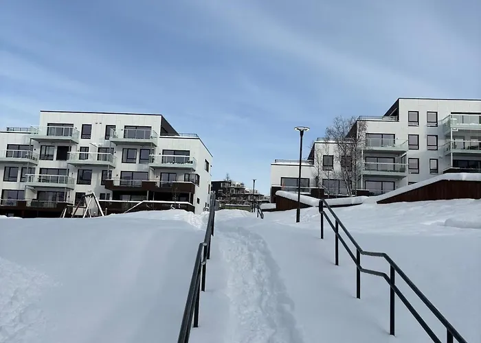 Cozy And 3 Bedroom *